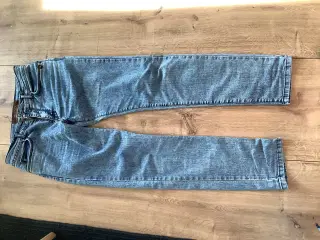 Sand jeans
