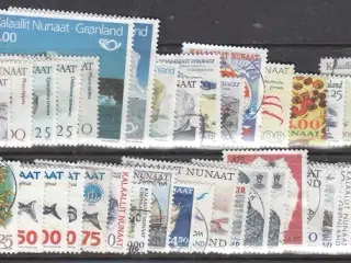 Grønland. 215 forskellige. AFA 3.000 kr.