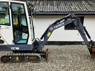 Terex TC16 / 3200 timer / årgang 2015
