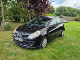 Renault Clio III 1,2 16V Benzin