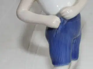 Dreng, der knapper bukserne, figur B&G