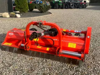 Kuhn VKM 240 Meget velholdt og ikke meget brugt slagleklipper med hydraulisk side regulering og dybderegulerings hjul