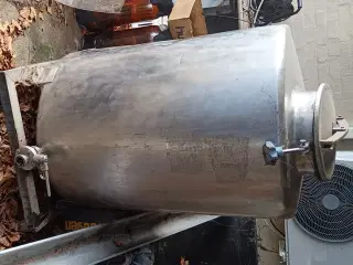 Rustfri tank 480L brugt til øl produktion