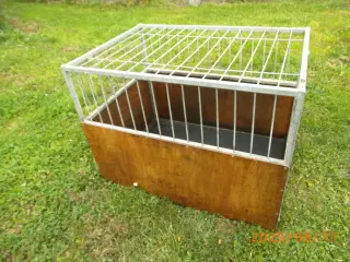 Hakon auto  hundebur