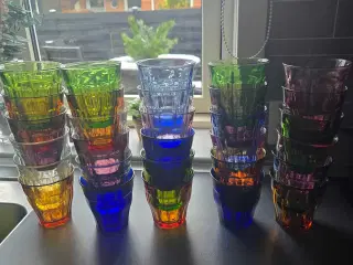 Rigtig fine glas i forskellige farver 