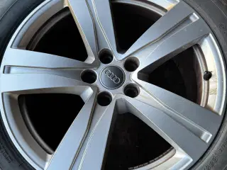 Audi original fælge med vinterdæk-gode dækmønster