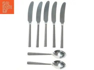 Bestik sæt med knive og skeer (str. 7 stk 20 & 17,5 cm)