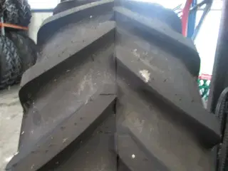 Michelin XM108 540/65 R38