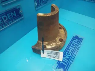 Ford 8630 Nav 8,5cm 83910695