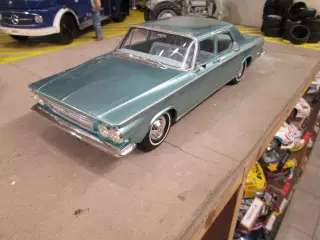 Modelbil Chrysler Newport BoS 1:18