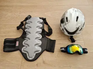UDLEJES - Styr på sikkerheden på ski