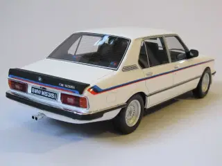 1979 BMW M535 (E12) 1:18 