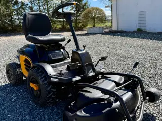Frontmonteret havetraktor sælges 