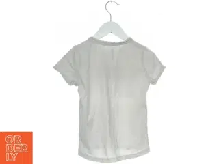 Hvid T-shirt med &#39;FRIDAY&#39; tryk fra Name It (str. 128)