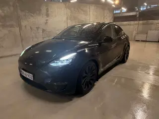 Tesla Model Y  Performance AWD