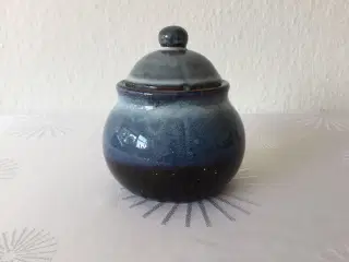 Sukkerskål i keramik