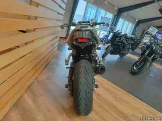 Yamaha FZ1