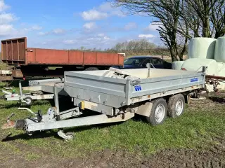 Tiptrailer udlejes