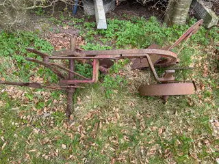 Mark redskaber sælges