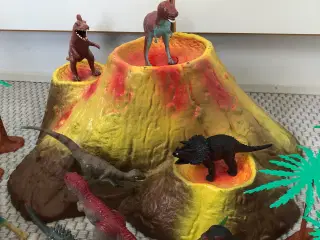 Vulkan med dinosaur 