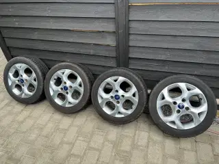 Ford alufælge m. nye sommerdæk 195/50 R15