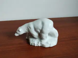 Lille porcelæns isbjørn
