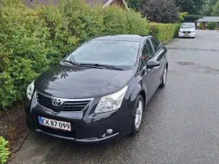 Toyota Avensis 2009