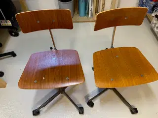 Kontor stole fra 1975
