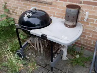 Weber kuglegrill med sidebord 