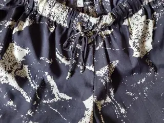 Ny Pænere  Let Buks str L