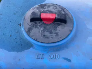 Vandtank 300 liter 