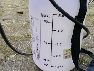 Sprøjte og en greb 