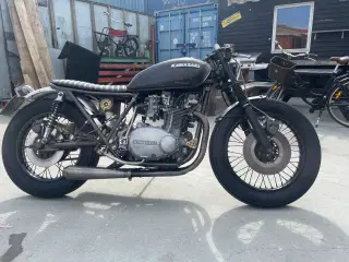 Wrenchmonkees Kawazaki z750 cafe racer 