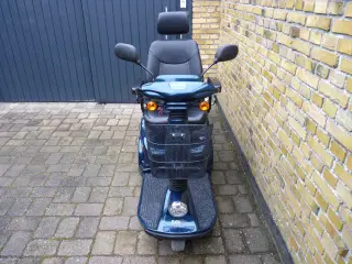 Karma 737 El Scooter på 3 hjul med nye 45 Ah Bat.