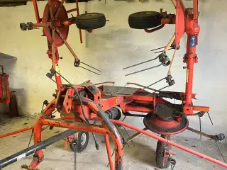 Kuhn GF5001 Spreder 