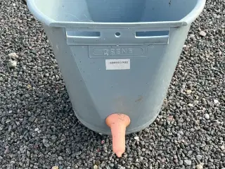 - - - Suttespande til kalve