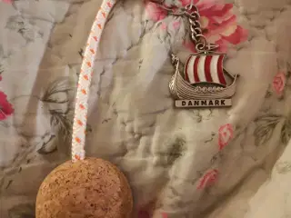 Sejler nøgleringe sæt 5 kr ialt 🌸