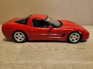 Modelbil. Chevrolet Corvette C5 (1997). Skala 1/18