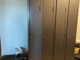 Locker skabe 2 stk dobbeltskabe