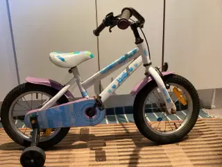 Pigecykel med støttehjul