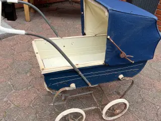 Retro dukkevogn fra 60’erne