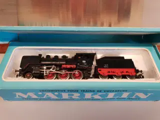 Märklin #3003 H0 Damplokomotiv med slæbetender. 