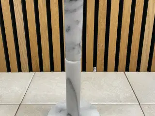 Køkkenrulle holder i marmor