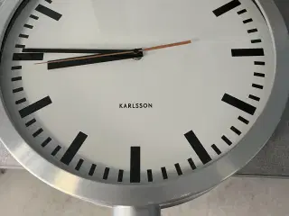 Ur  Karlson