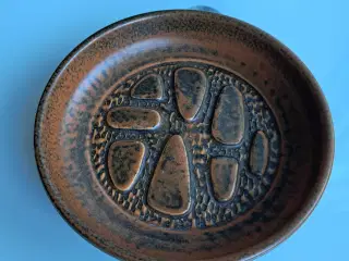 Johgus brun keramik skål