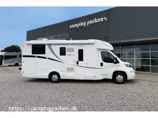 2021 - McLouis Mc4 379   Mclouis MC4 med sænkeseng og queensbed i bagenden, rummelig siddegruppe og godt med udstyr