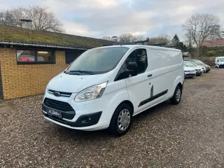 Ford transit coustom lang model 