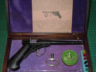 Luftpistoler købes til egen samling.