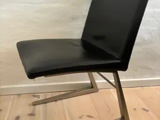 Spisebordsstole. 8 stk. i læder fra BoConcept.