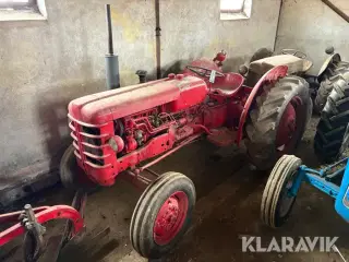 Veterantraktor Volvo BM 425